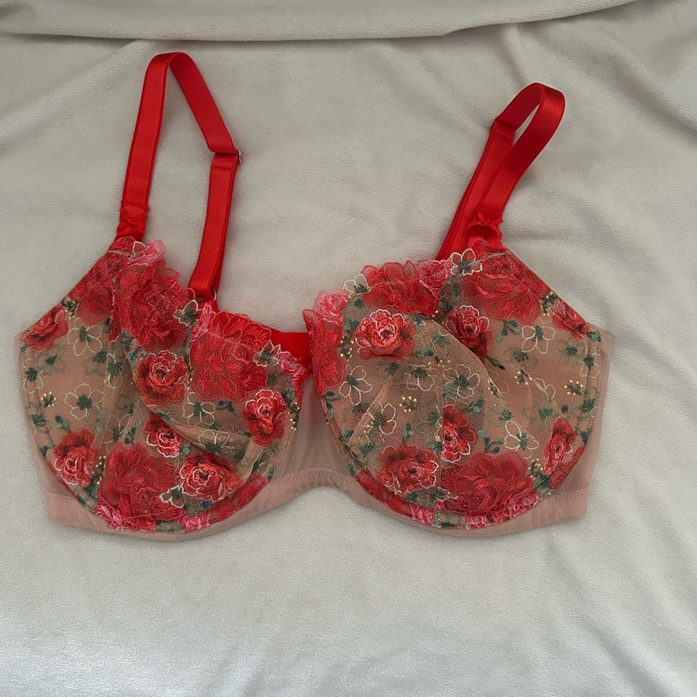 Victoria’s Secret bra
